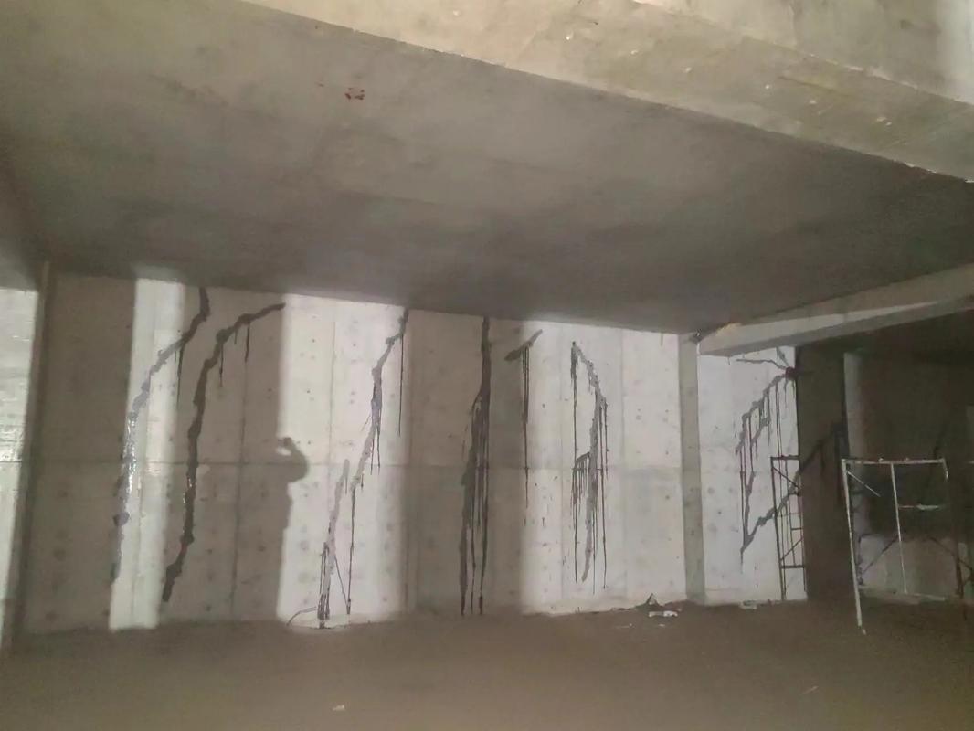 鹤壁山城区裂缝堵漏